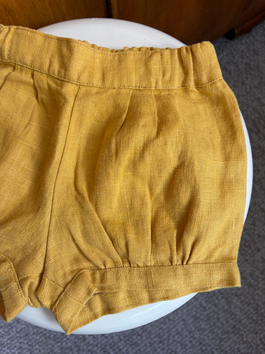 Linen shorts
