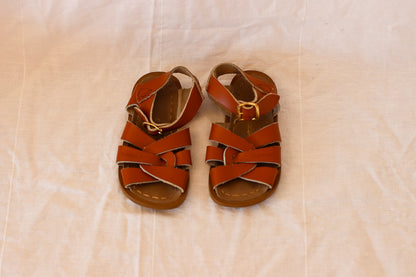 Saltwater Sandals Size 6